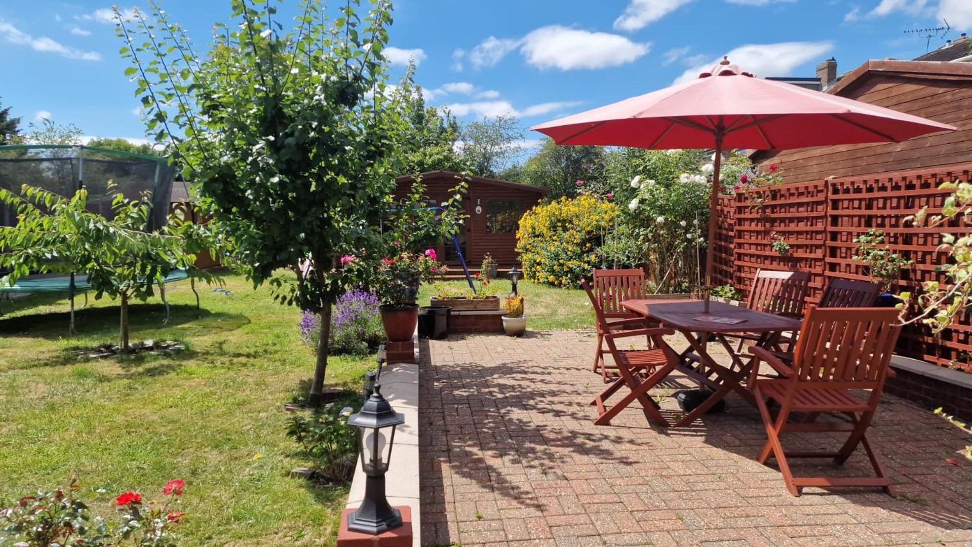 Studio Flat On Straight Road, Harold Hill, Havering المظهر الخارجي الصورة